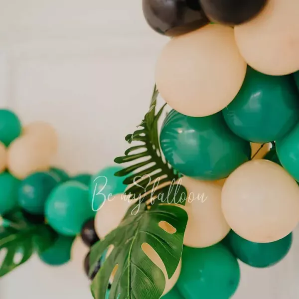 Holiday Balloon Garland